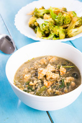 mung beans soup with spicy dried crispy pork fat