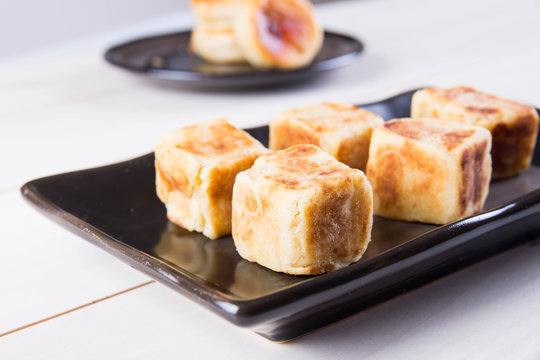 hopia or mongo bean cake