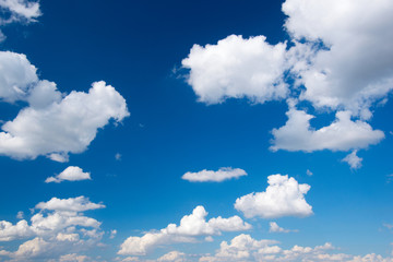 Obraz na płótnie Canvas White cloud in the blue sky
