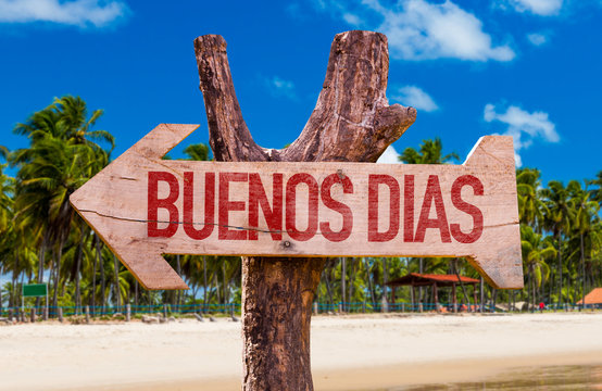 Good Morning (in Spanish) arrow with beach background