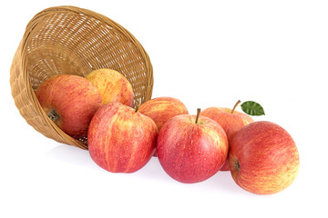 pommes rouge avec panier 