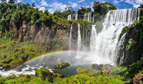 Rainbow at Iguazu Falls, Argentina © kovgabor79