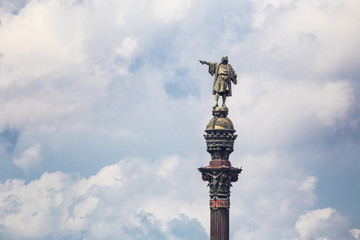 Fototapeta na wymiar Colon statue in Barcelona