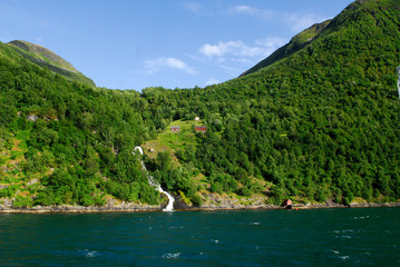 Fototapeta na wymiar Geirangerfjord - verlassene Höfe