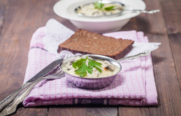 Julienne with mushrooms and cream