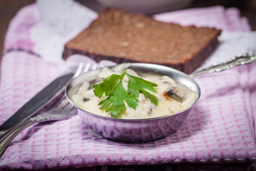 Julienne with mushrooms and cream