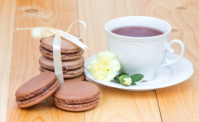 macaroons with tea cup