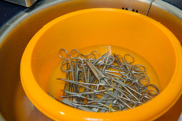 Sterilize the used pliers