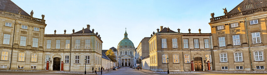 Fototapeta na wymiar Copenhagen,the Frederik's Church and Amalienborg