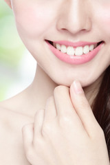 Obraz na płótnie Canvas young woman health teeth