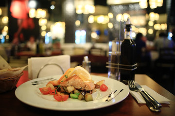 grilled salmon served in restaurant