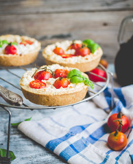 sand tarts with goat cheese and cherry tomatoes, vegetarian food