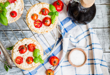 sand tarts with goat cheese and cherry tomatoes, vegetarian food