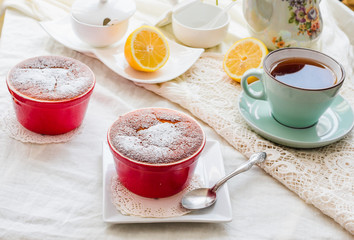 lemon pudding red saucers, tea, english dessert