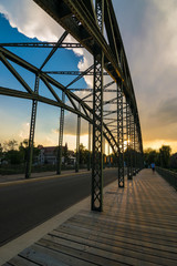 Genzmer Brücke im letzten Licht, Halle/Saale