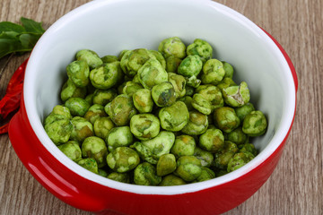 Wasabi peas