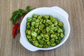 Wasabi peas