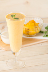mango smoothie