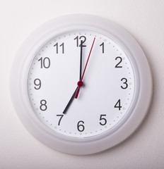 orologio alle sette in punto