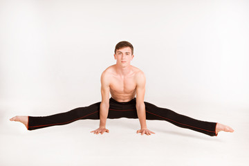 Obraz premium slender man doing gymnastic exercises