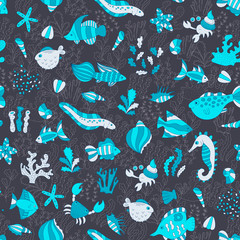 seamless pattern with underwater animals