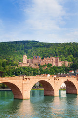 Naklejka premium Alte Brucke bridge and Heidelberg castle view