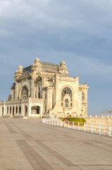 Obraz premium Old Constanta Casino and Harbor viewed from seafront