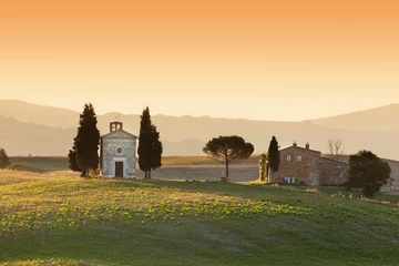 Gordijnen Tuscany landscape at sunrise with a little chapel of Madonna di Vitaleta, Italy. © Photocreo Bednarek