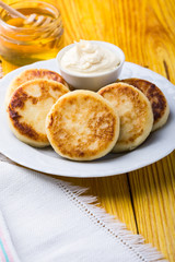 Cottage cheese pancakes, syrniki