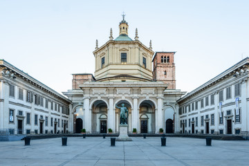 Fototapeta premium Milano, Basilica di San Lorenzo
