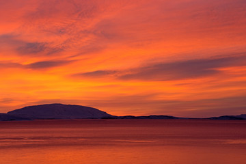 Sonnenaufgang im Haukadalur-Tal, Island