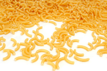 uncooked macaroni