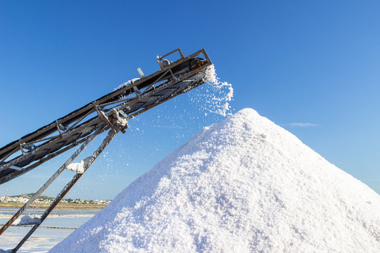 Harvesting sea salt