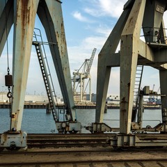 Verladekräne im Hafen