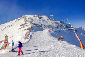 Skipiste bei Ischgl, Tirol, Österreich 