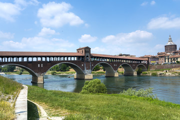 Fototapeta na wymiar Pavia (Italy): covered bridge