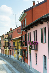 Fototapeta na wymiar Pavia (Italy): colorful houses