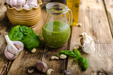Italian pesto