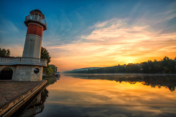 Рассвет на реке