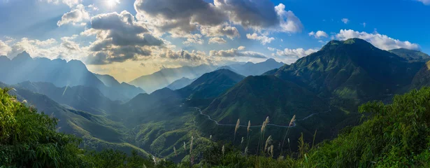 Schilderijen op glas Panorama mountain view en route  from Sapa Vietnam  © joeylonely