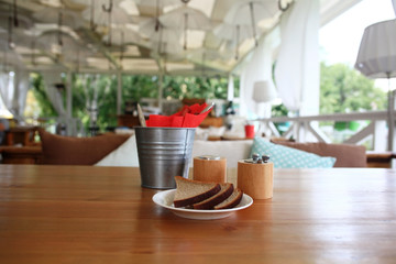 table setting in cafe