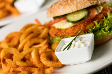 Crispy Chicken Burger