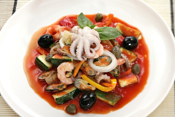 chinese seefood salad with tomato sauce