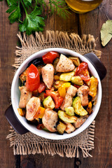 Fried vegetables with chicken meat