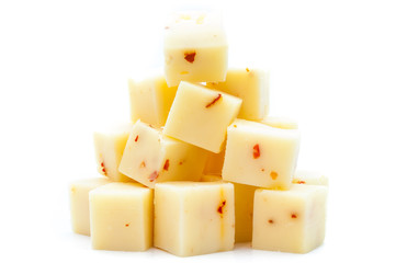 Käse Würfel freigestellt 