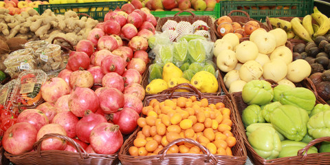 étalage fruits exotiques