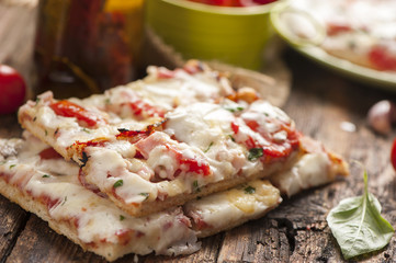 Flatbread pizza 
