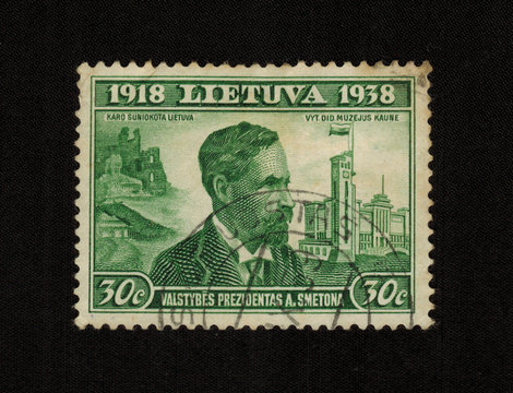 LITHUANIA- CIRCA 1938: Stamp Printed By Lithuania Shows The President Of The Republic Of Lithuania Antanas Smetona, Circa 1938