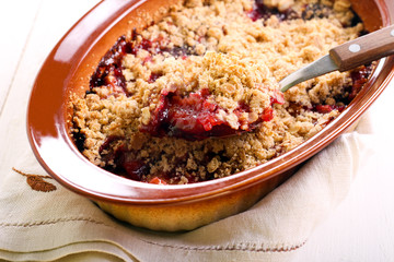Plum crumble cake