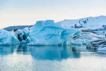 Papier Peint photo autocollant Glaciers Scenic view of icebergs in glacier lagoon, Iceland